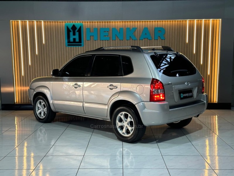 TUCSON 2.0 MPFI GLS 16V 143CV 2WD GASOLINA 4P AUTOMÁTICO - 2010 - CAMPO BOM