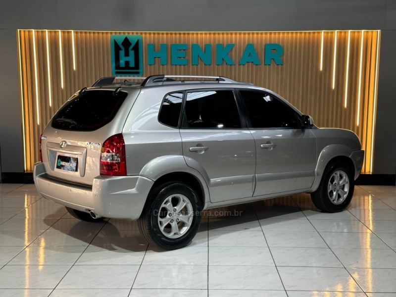 TUCSON 2.0 MPFI GLS 16V 143CV 2WD GASOLINA 4P AUTOMÁTICO - 2010 - CAMPO BOM