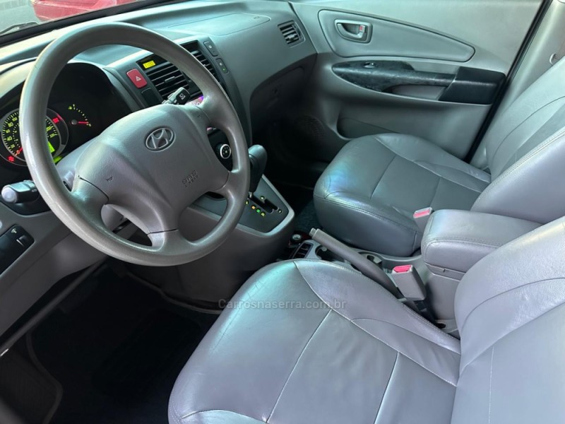 TUCSON 2.0 MPFI GLS 16V 143CV 2WD GASOLINA 4P AUTOMÁTICO - 2010 - CAMPO BOM