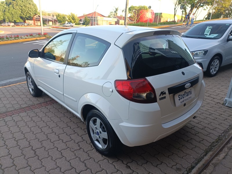 KA 1.0 MPI 8V FLEX 2P MANUAL - 2009 - BOM PRINCíPIO