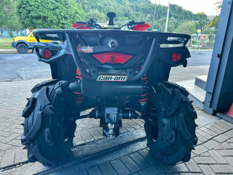 OUTLANDER 570 - 2017 - TRêS COROAS