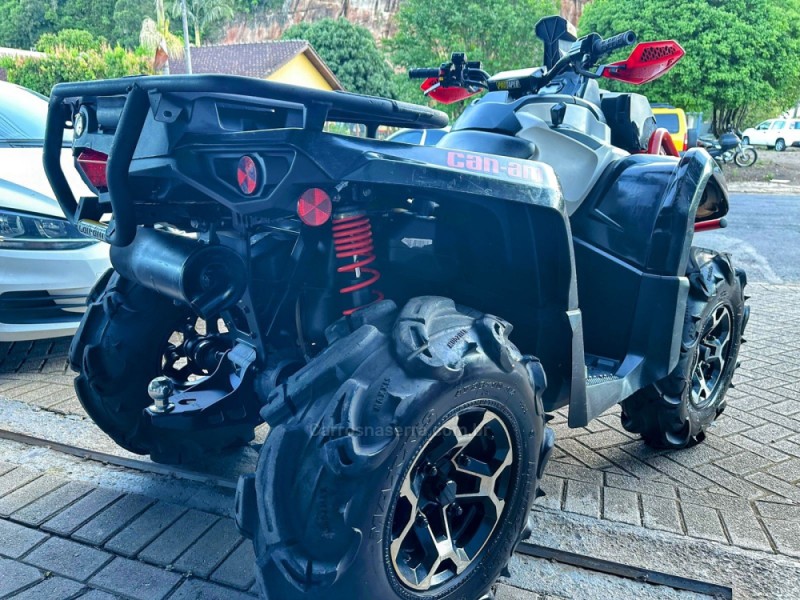 OUTLANDER 570 - 2017 - TRêS COROAS