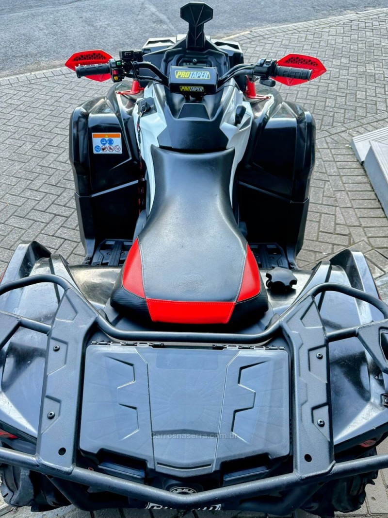 OUTLANDER 570 - 2017 - TRêS COROAS