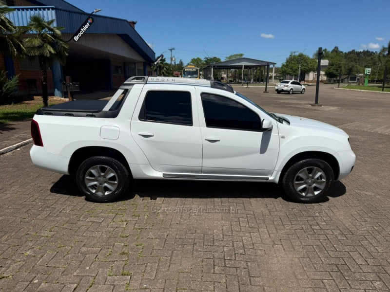 OROCH 1.6 16V DYNAMIQUE FLEX 4P MANUAL - 2022 - BROCHIER