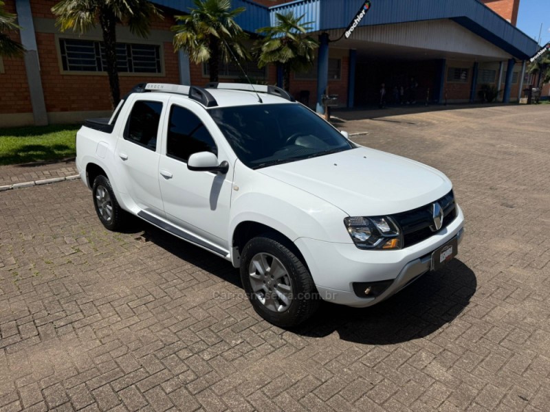 OROCH 1.6 16V DYNAMIQUE FLEX 4P MANUAL - 2022 - BROCHIER