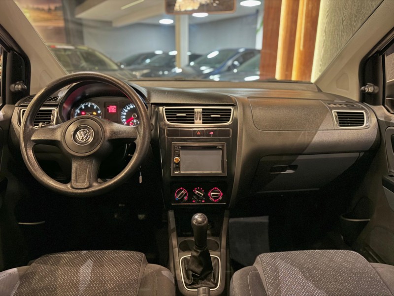 FOX 1.6 MI 8V FLEX 4P MANUAL - 2014 - NOVO HAMBURGO