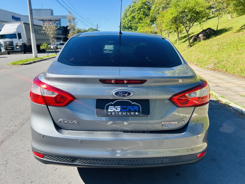 FOCUS 2.0 SE PLUS SEDAN 16V FLEX 4P AUTOMÁTICO - 2015 - BENTO GONçALVES