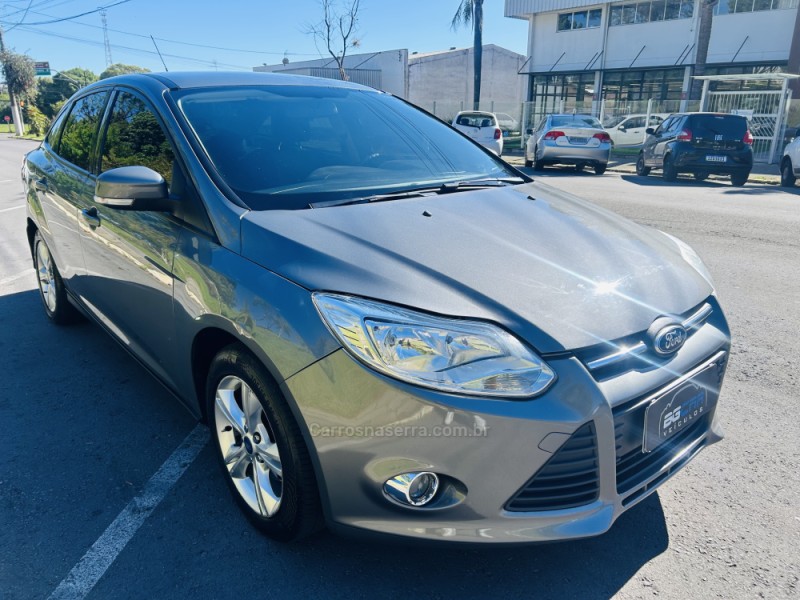 FOCUS 2.0 SE PLUS SEDAN 16V FLEX 4P AUTOMÁTICO - 2015 - BENTO GONçALVES