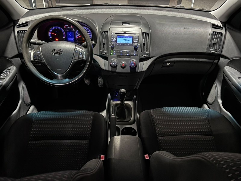 I30 2.0 MPFI GLS 16V GASOLINA 4P MANUAL - 2010 - CAXIAS DO SUL
