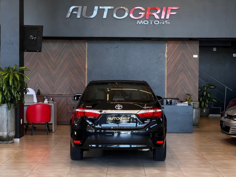 COROLLA 2.0 ALTIS 16V FLEX 4P AUTOMÁTICO - 2015 - CAMPO BOM