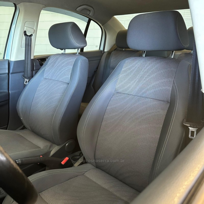 POLO 2.0 MI COMFORTLINE 8V GASOLINA 4P MANUAL - 2011 - NOVO HAMBURGO