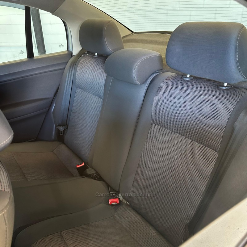 POLO 2.0 MI COMFORTLINE 8V GASOLINA 4P MANUAL - 2011 - NOVO HAMBURGO