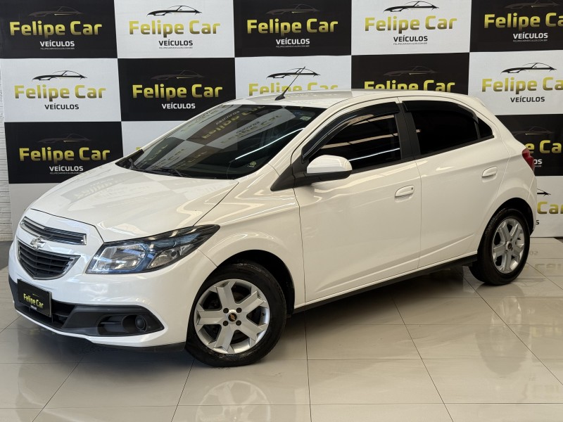 ONIX 1.4 MPFI LT 8V FLEX 4P MANUAL - 2013 - CAXIAS DO SUL