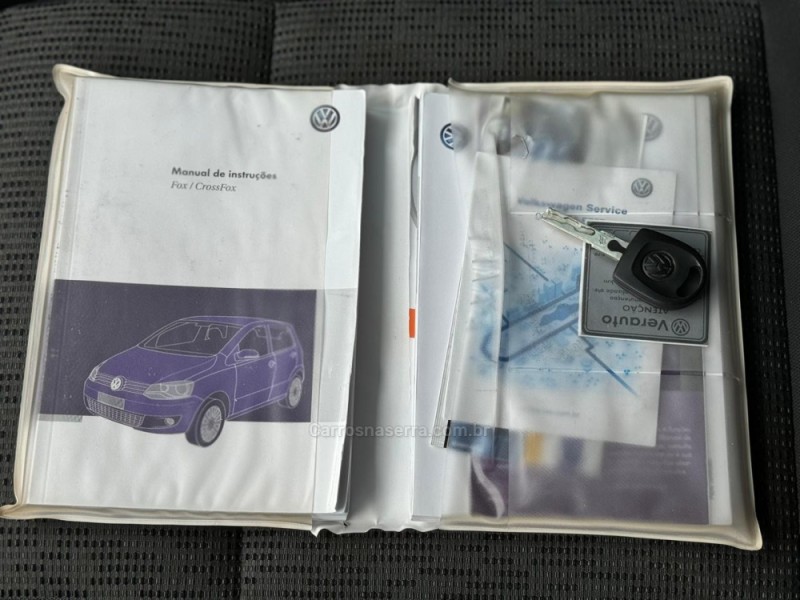 FOX 1.0 MI TREND 8V FLEX 4P MANUAL - 2014 - LAGOA VERMELHA