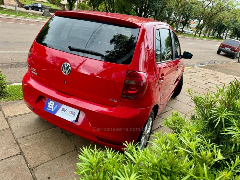 FOX 1.0 MI TREND 8V FLEX 4P MANUAL - 2014 - LAGOA VERMELHA