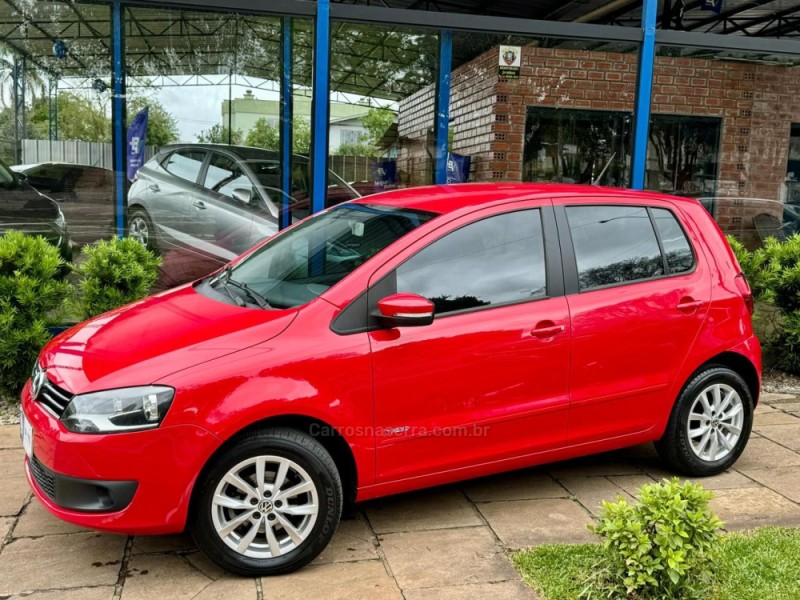 FOX 1.0 MI TREND 8V FLEX 4P MANUAL - 2014 - LAGOA VERMELHA
