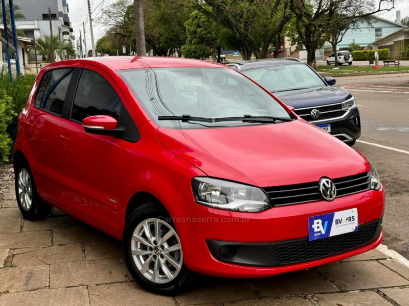 FOX 1.0 MI TREND 8V FLEX 4P MANUAL - 2014 - LAGOA VERMELHA