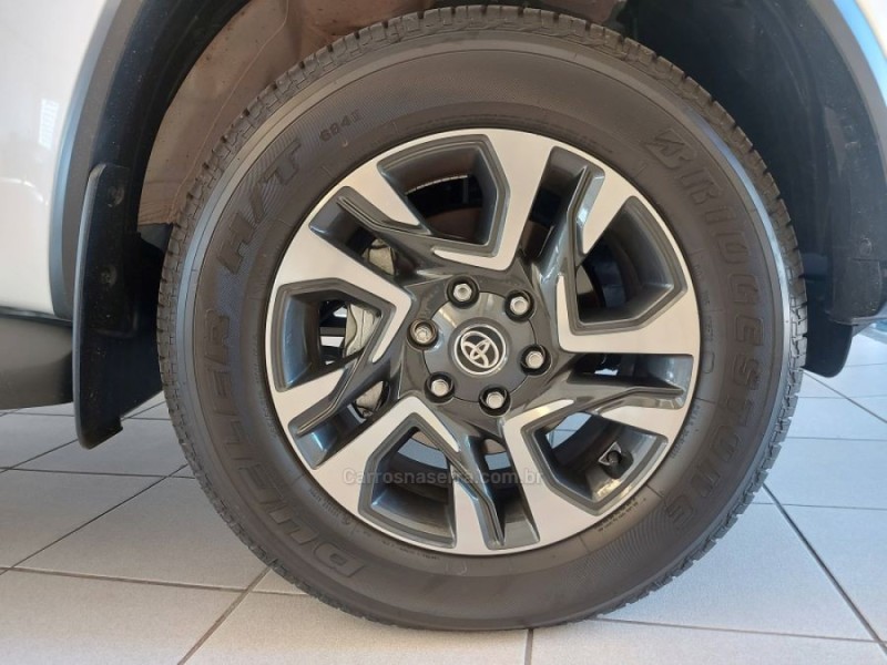 HILUX SW4 2.8 4X4 SRX PLATINUM TURBO 7 LUGARES DIESEL 4P AUTOMÁTICO - 2025 - NOVO HAMBURGO