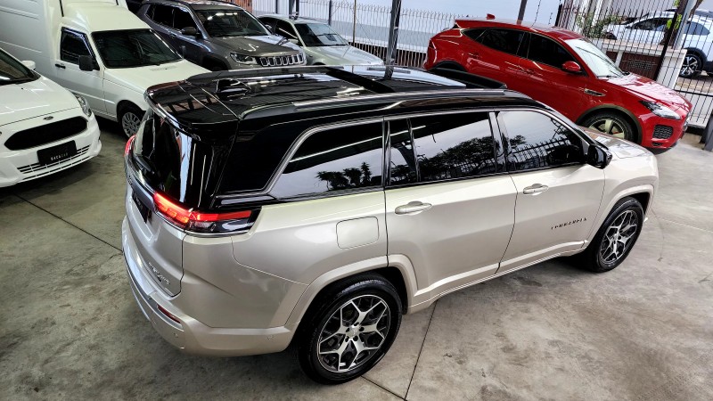 COMMANDER 1.3 OVERLAND T270 16V 4X2 TURBO FLEX 4P AUTOMÁTICO - 2022 - CAXIAS DO SUL