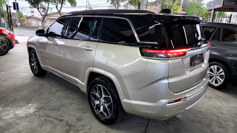 COMMANDER 1.3 OVERLAND T270 16V 4X2 TURBO FLEX 4P AUTOMÁTICO - 2022 - CAXIAS DO SUL