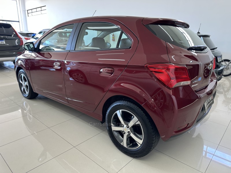 ONIX 1.4 MPFI LTZ 8V FLEX 4P AUTOMÁTICO - 2018 - CHARQUEADAS