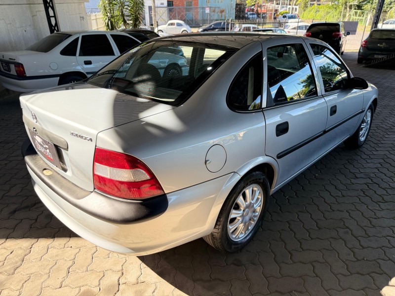 VECTRA 2.2 MPFI GLS 8V GASOLINA 4P MANUAL - 1999 - CAXIAS DO SUL