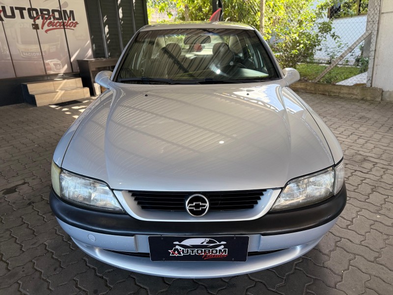 VECTRA 2.2 MPFI GLS 8V GASOLINA 4P MANUAL - 1999 - CAXIAS DO SUL
