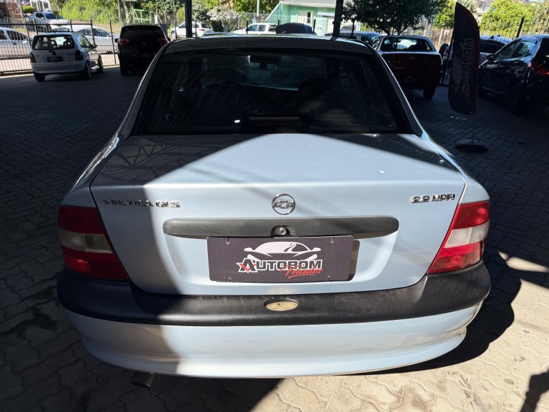 VECTRA 2.2 MPFI GLS 8V GASOLINA 4P MANUAL - 1999 - CAXIAS DO SUL