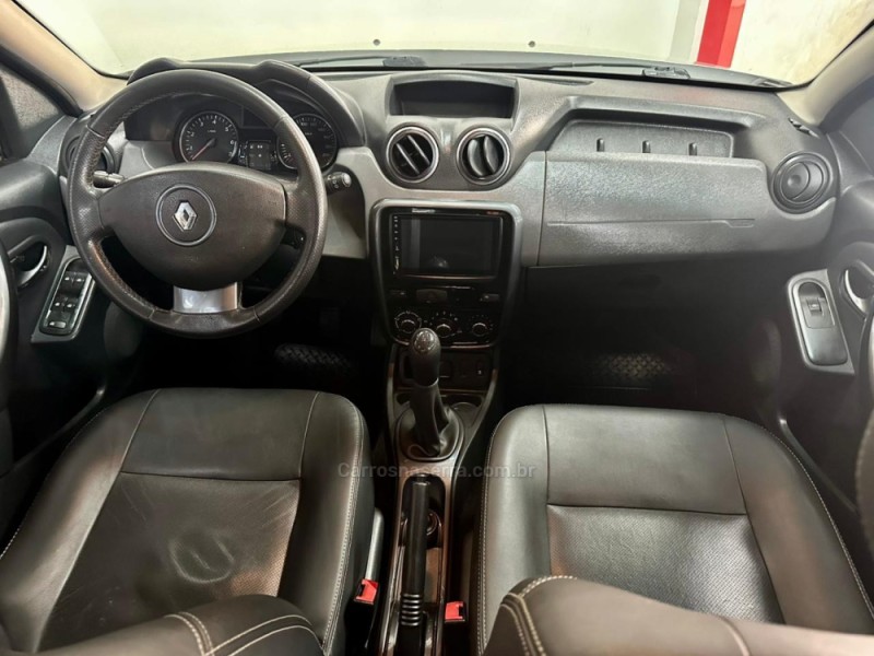 DUSTER 1.6 DYNAMIQUE 4X2 16V FLEX 4P MANUAL - 2013 - CAXIAS DO SUL