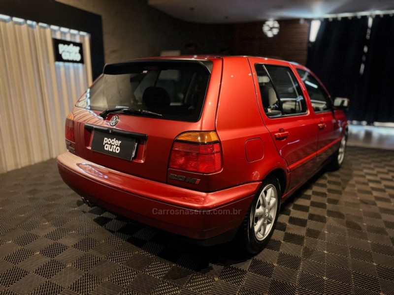 GOLF 2.0 MI GLX 8V GASOLINA 4P MANUAL - 1997 - FARROUPILHA