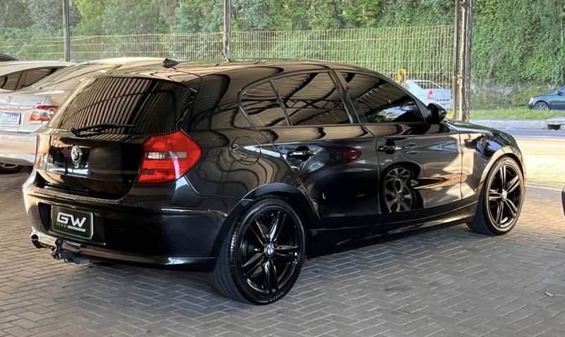 118I 2.0 UE71 16V GASOLINA 4P AUTOMÁTICO - 2010 - CAXIAS DO SUL