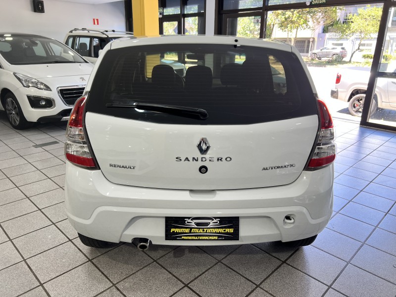 SANDERO 1.6 PRIVILÉGE 8V FLEX 4P AUTOMÁTICO - 2014 - CAXIAS DO SUL