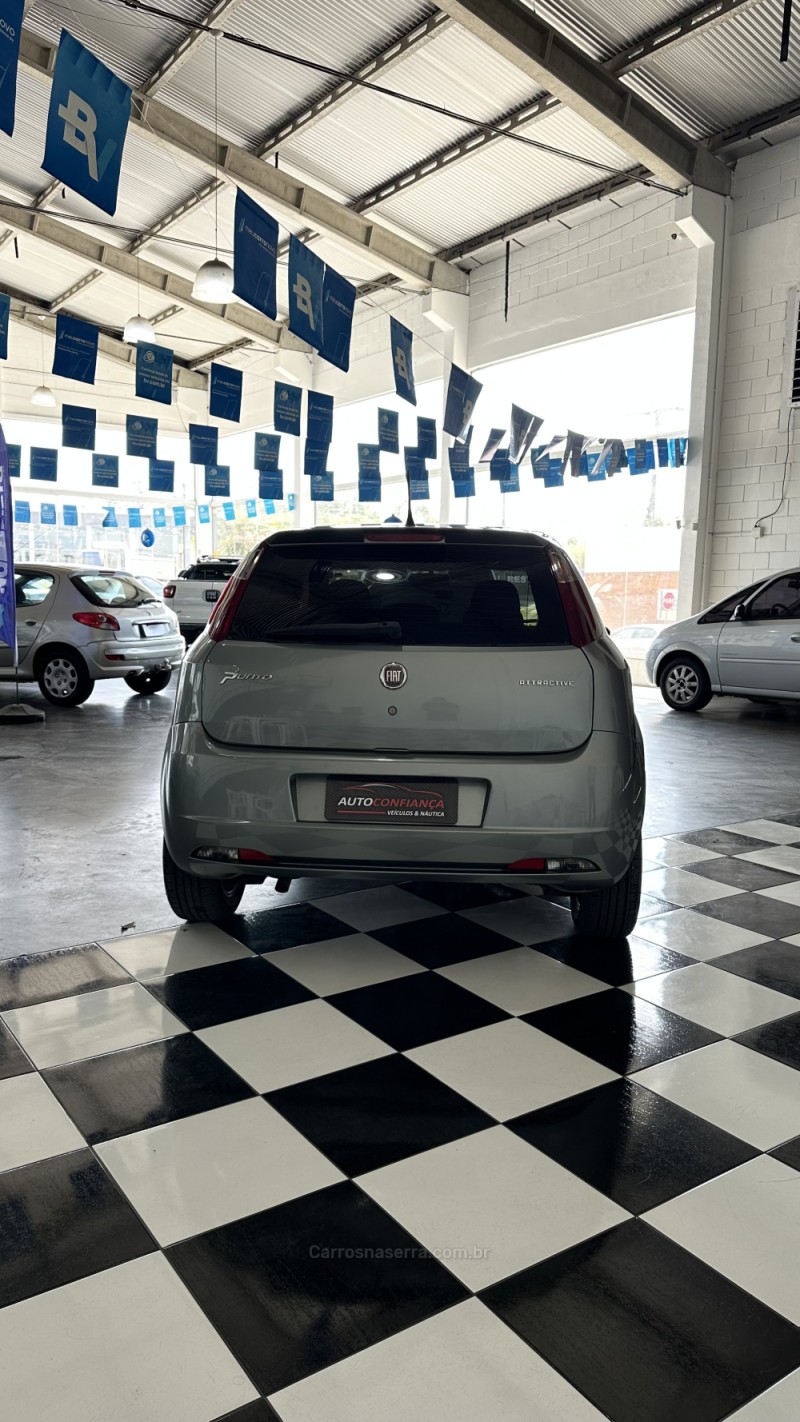 PUNTO 1.4 ATTRACTIVE 8V FLEX 4P MANUAL - 2012 - MONTENEGRO