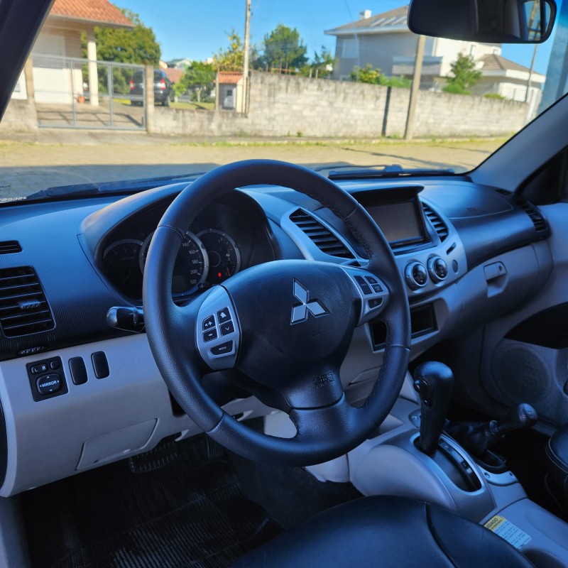 L200 TRITON 3.2 HPE 4X4 CD 16V TURBO INTERCOOLER DIESEL 4P AUTOMÁTICO - 2013 - BENTO GONçALVES