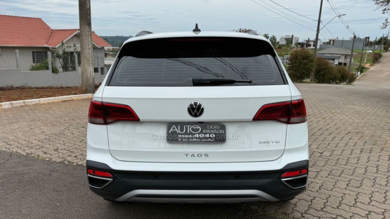 TAOS 1.4 16V COMFORTLINE TSI FLEX 4P AUTOMÁTICO - 2024 - DOIS IRMãOS