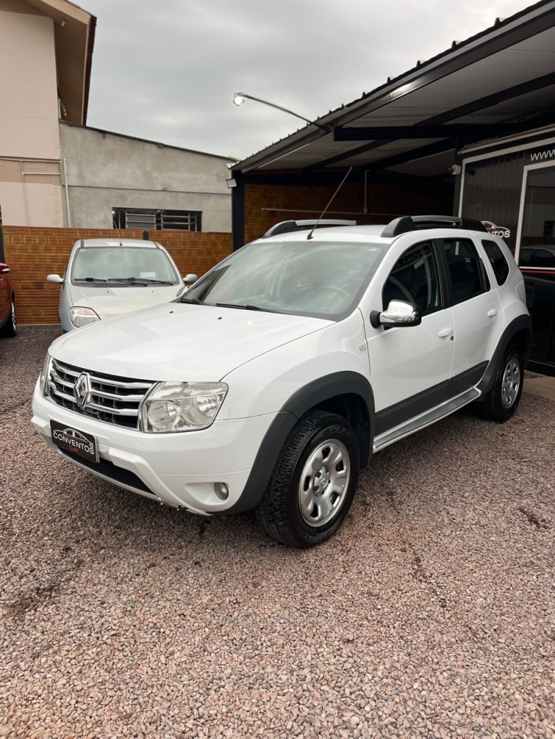 DUSTER 1.6 DYNAMIQUE 4X2 16V FLEX 4P MANUAL - 2015 - LAJEADO