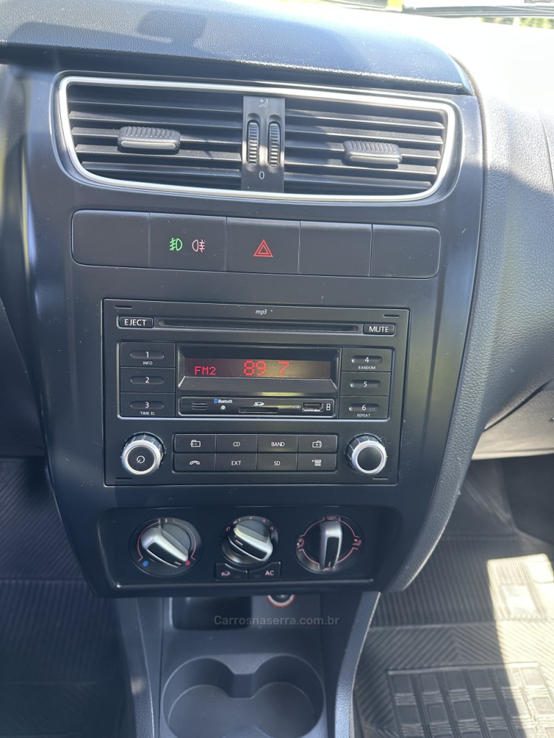 FOX 1.6 MI PRIME 8V FLEX 4P MANUAL - 2013 - NOVA PRATA