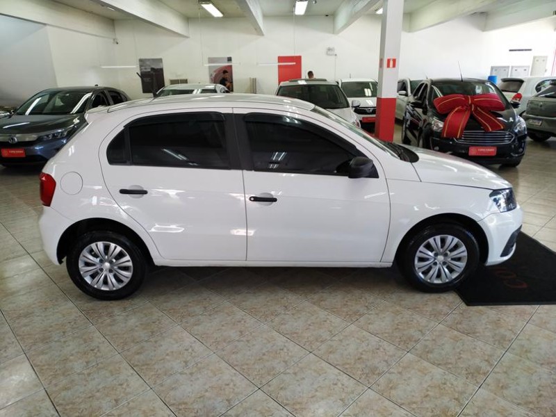 GOL 1.0 MI TRENDLINE 8V FLEX 4P MANUAL - 2017 - CAXIAS DO SUL