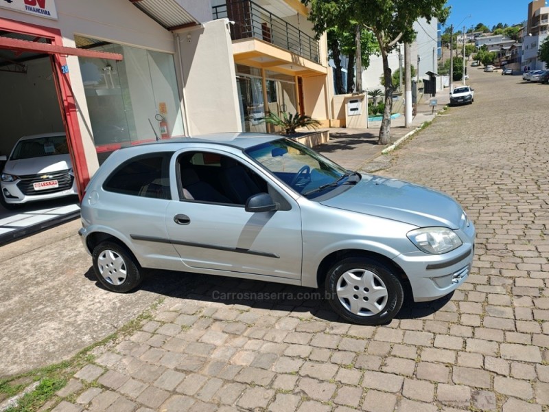 CELTA 1.0 MPFI SPIRIT 8V FLEX 2P MANUAL - 2011 - GUAPORé