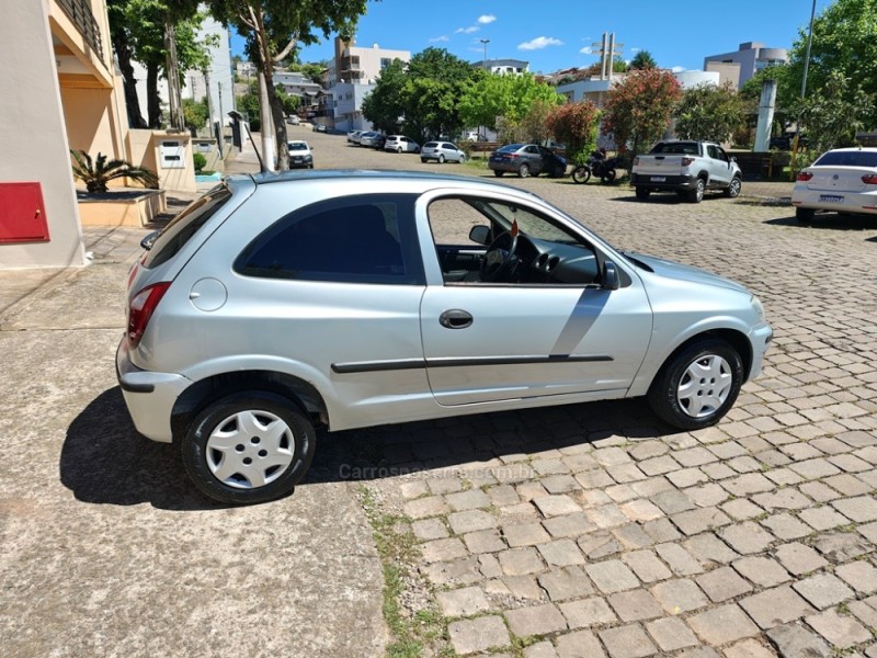 CELTA 1.0 MPFI SPIRIT 8V FLEX 2P MANUAL - 2011 - GUAPORé