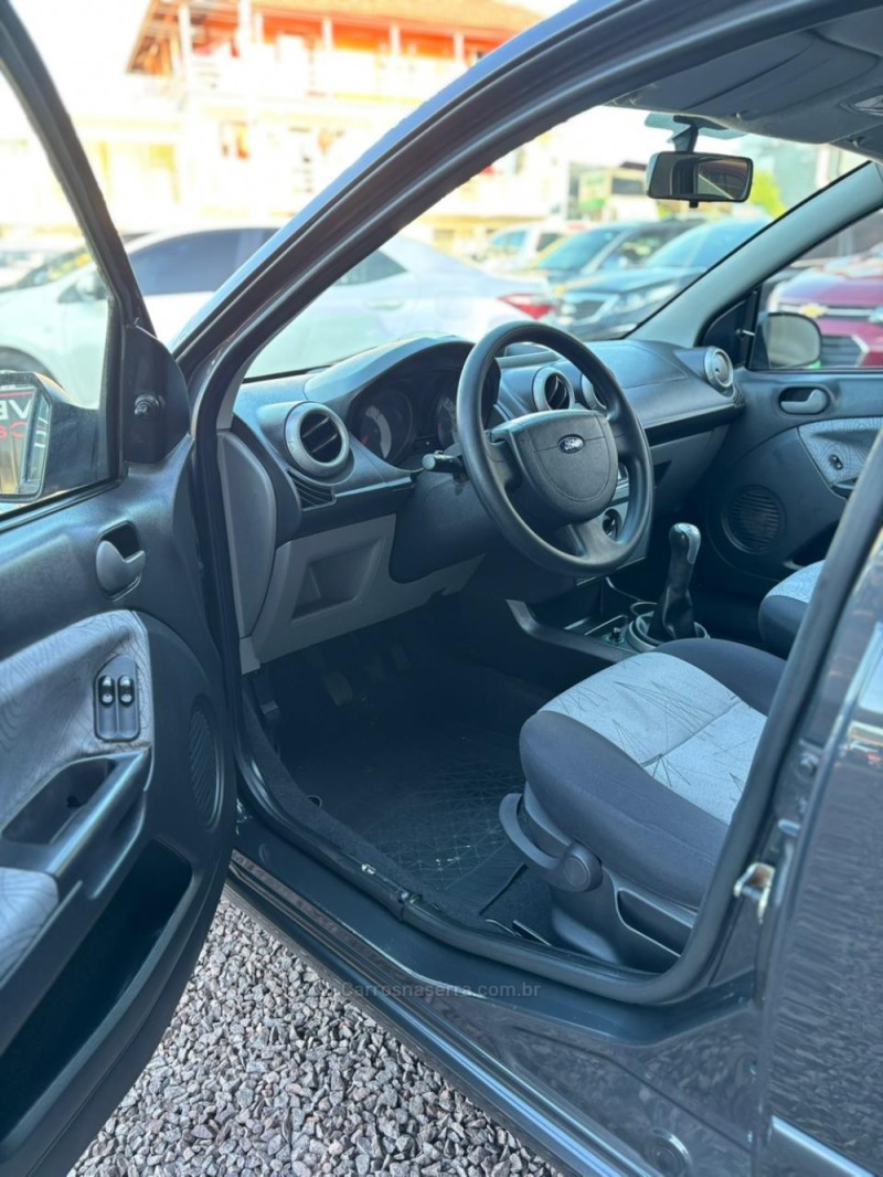 FIESTA 1.6 MPI CLASS SEDAN 8V FLEX 4P MANUAL - 2009 - LAJEADO