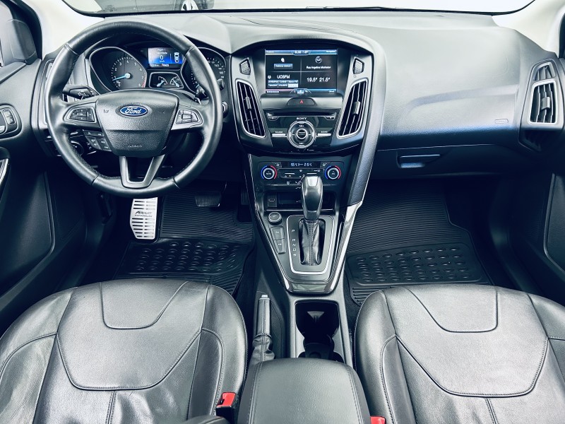FOCUS 2.0 TITANIUM PLUS FASTBACK 16V FLEX 4P AUTOMÁTICO - 2016 - CAXIAS DO SUL