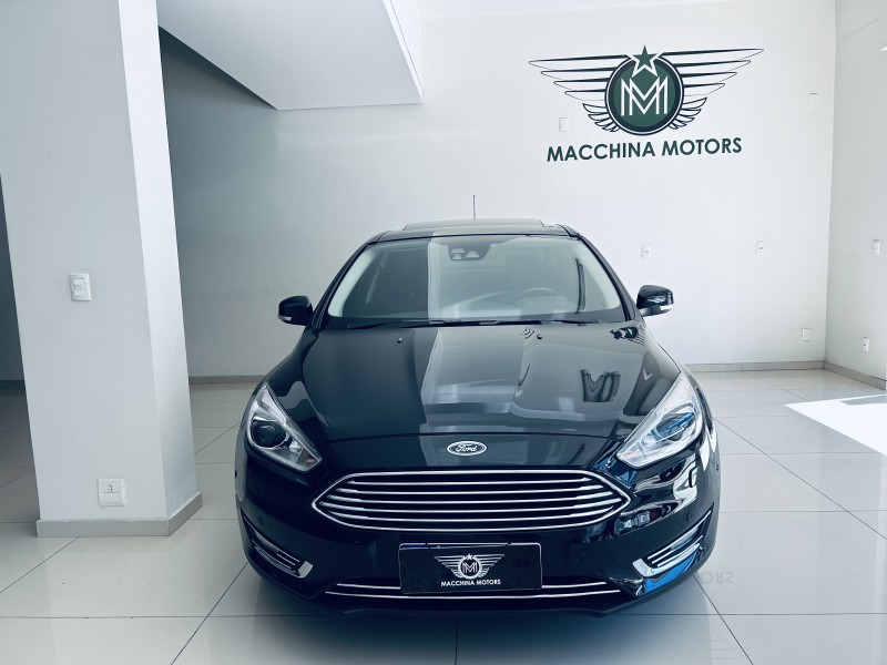 FOCUS 2.0 TITANIUM PLUS FASTBACK 16V FLEX 4P AUTOMÁTICO - 2016 - CAXIAS DO SUL