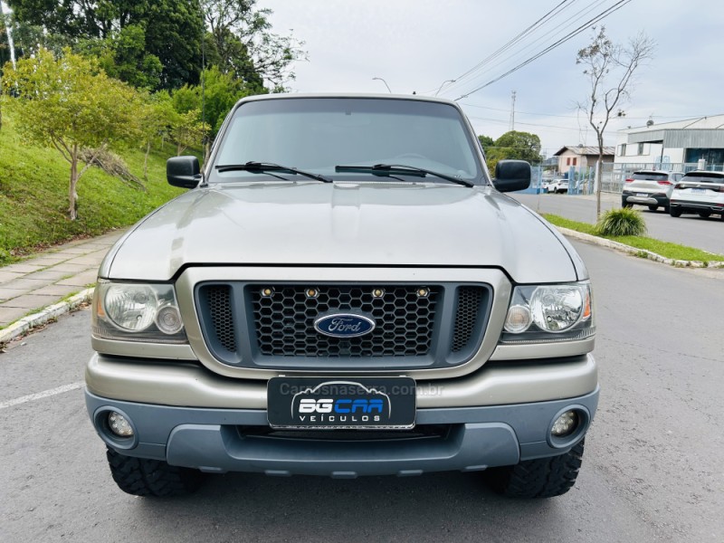 RANGER 2.3 XLS 4X2 CS 16V GASOLINA 2P MANUAL - 2006 - BENTO GONçALVES