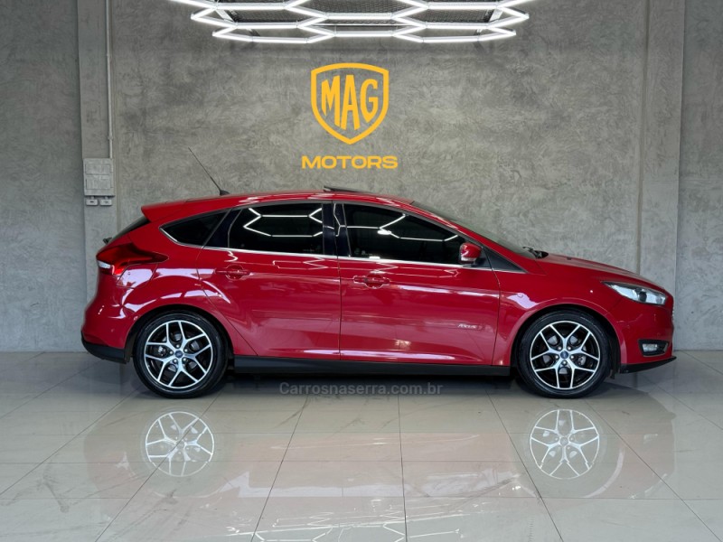 FOCUS 2.0 TITANIUM HATCH 16V FLEX 4P AUTOMÁTICO - 2016 - CAXIAS DO SUL