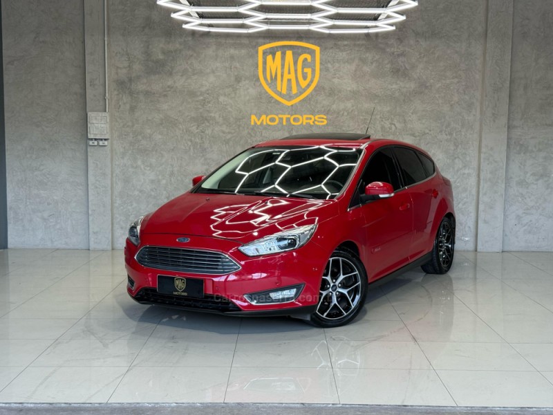 FOCUS 2.0 TITANIUM HATCH 16V FLEX 4P AUTOMÁTICO