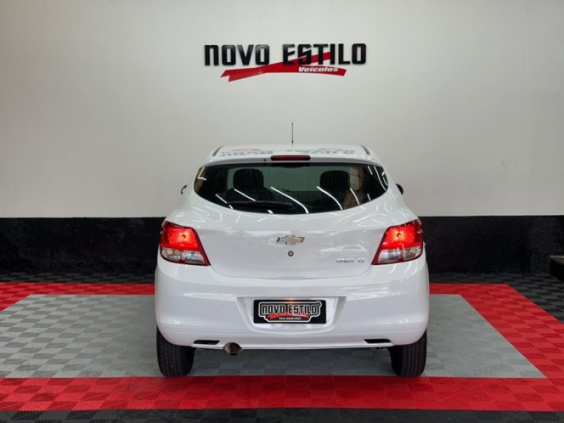 ONIX 1.0 LT 12V FLEX 4P MANUAL - 2016 - CAXIAS DO SUL