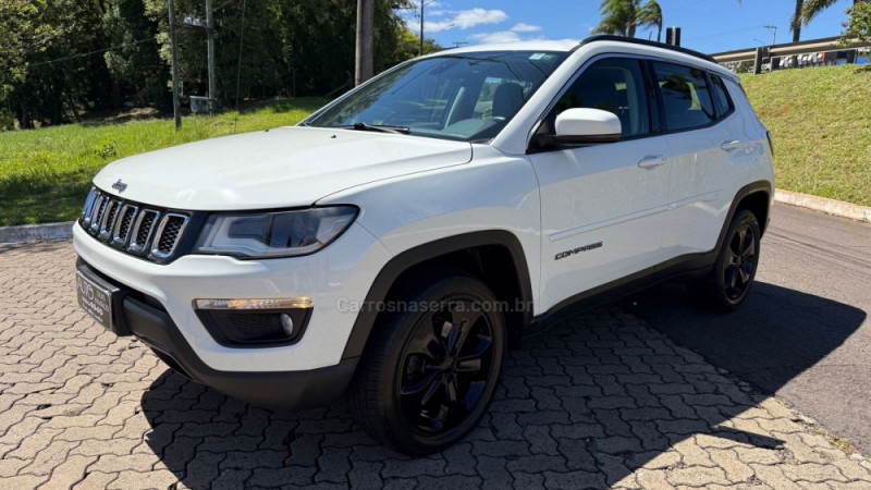 COMPASS 2.0 16V DIESEL LONGITUDE 4X4 AUTOMÁTICO - 2017 - DOIS IRMãOS
