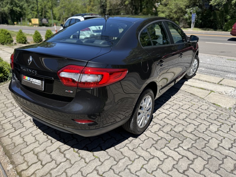 FLUENCE 2.0 DYNAMIQUE PLUS 16V FLEX 4P AUTOMÁTICO - 2018 - NOVA PETRóPOLIS