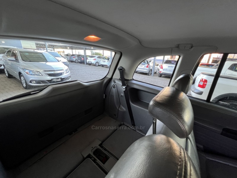 ZAFIRA 2.0 MPFI ELITE 8V FLEX 4P MANUAL - 2012 - BOM PRINCíPIO